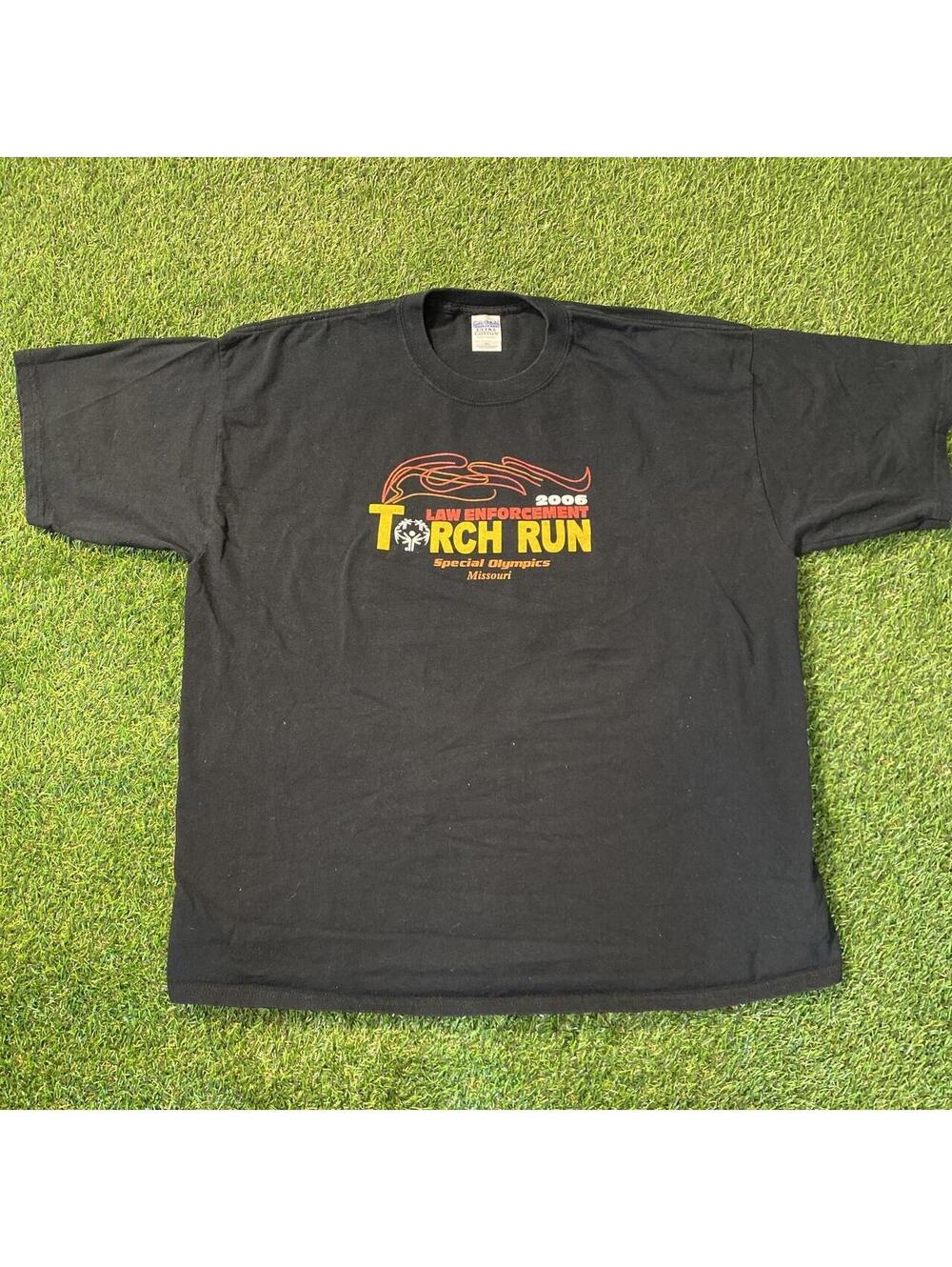 Vintage Y2K 2006 Law Enforcement Torch Run Special Olympics Missouri black tee